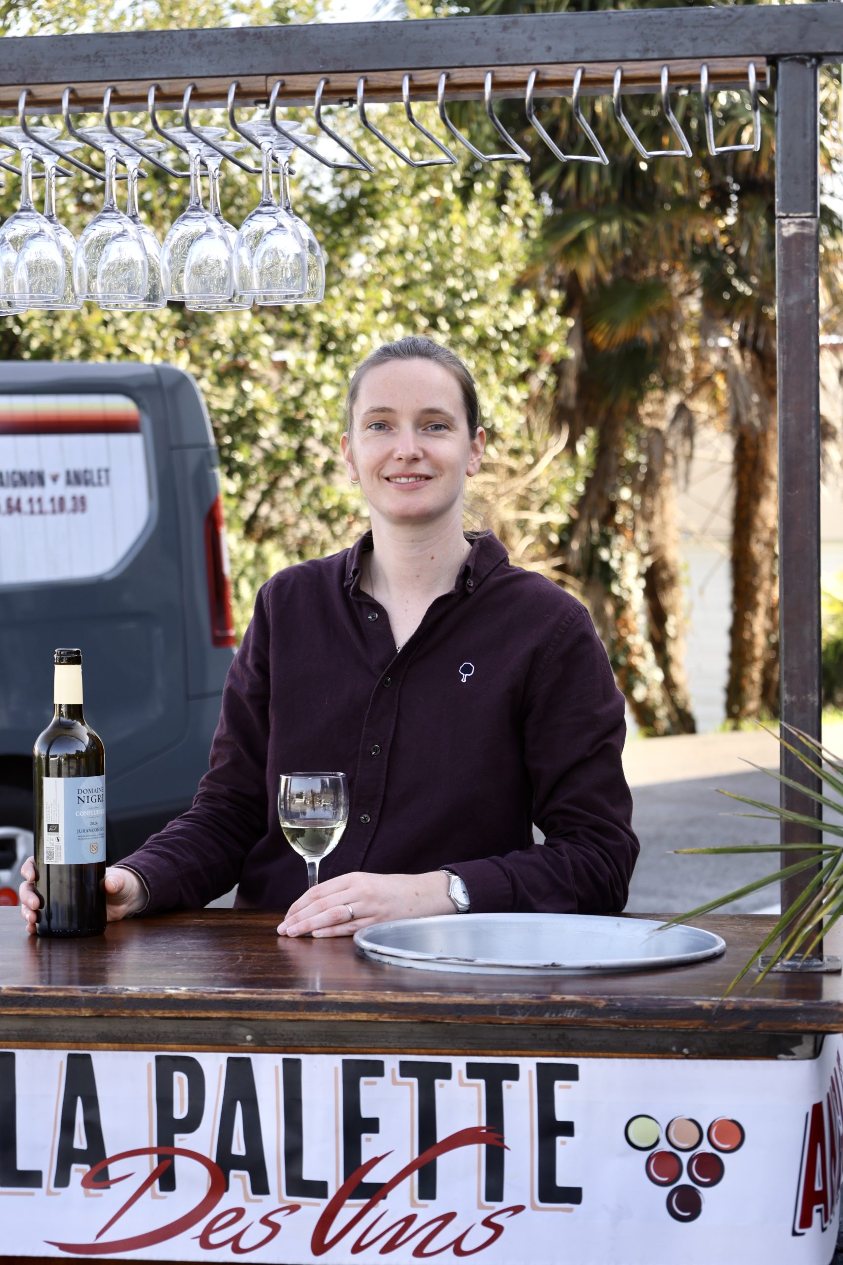 Portrait extérieur Hélène La Palette des Vins<br />
événements